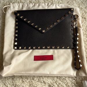 Valentino Garavani Rockstud envelope wristlet pouch